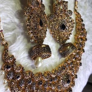 Pakistani Jewelry Set